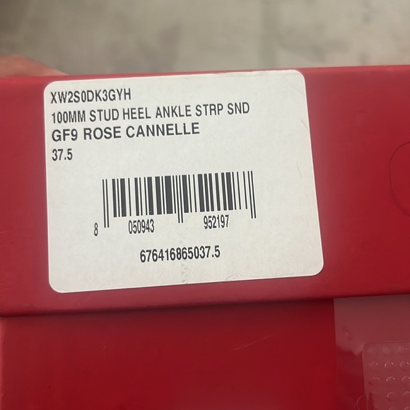 Valentino Garavani Shoes - Picture 8 of 8